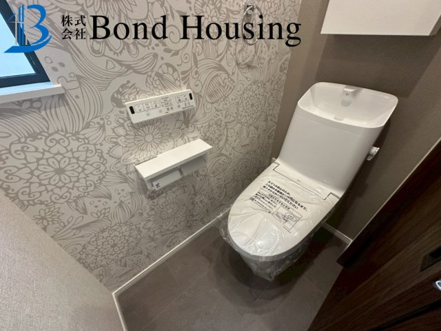 「お車並列2台可」「眺望良好」 南多聞台 限定1棟のトイレ