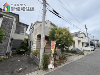 【前面道路含む現地写真】
