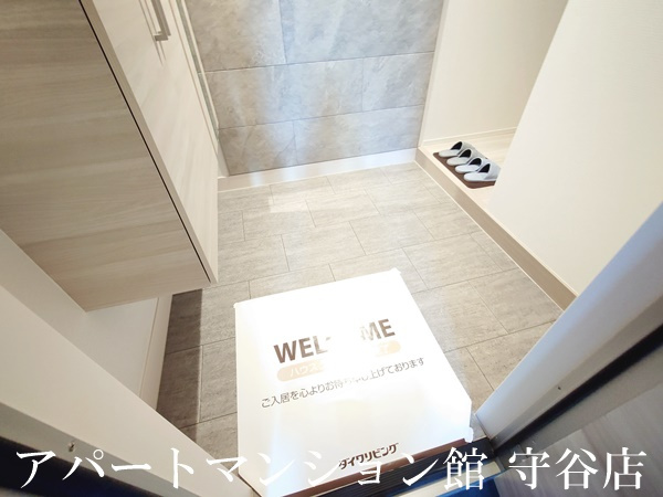 E’clat（エクラ）の玄関