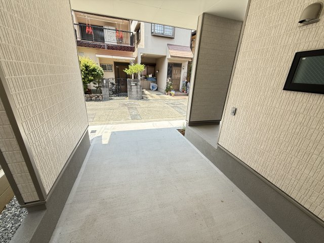 東区菩提町2丁　新築一戸建ての駐車場