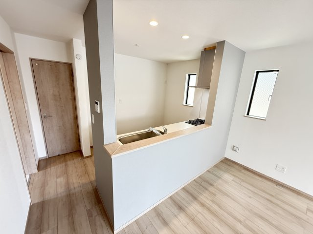 東区菩提町2丁　新築一戸建てのキッチン