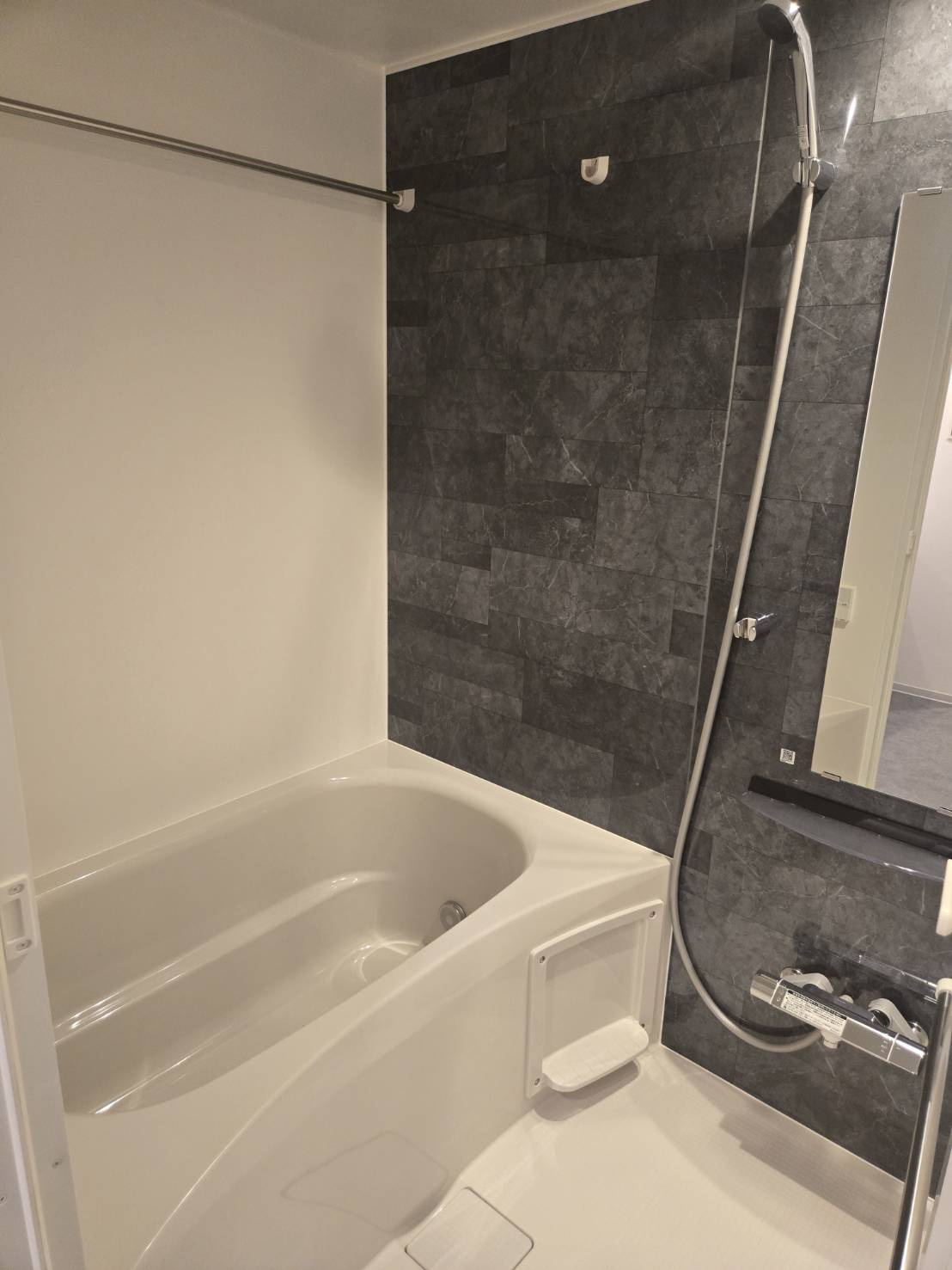 オープンブルーム入谷Eastの浴室