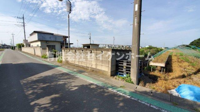 深谷市本田　売地の前面道路含む現地写真