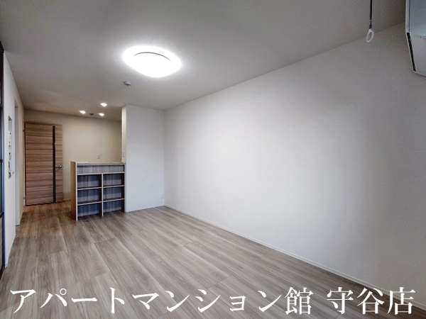 E’clat（エクラ）の居間・リビング