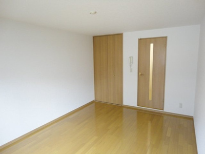 【洋室】 | リバーアップ六実 | 室内