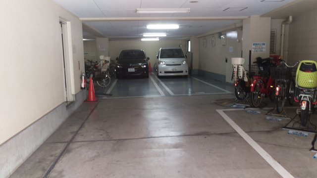 ディアプラザ根津のロビー