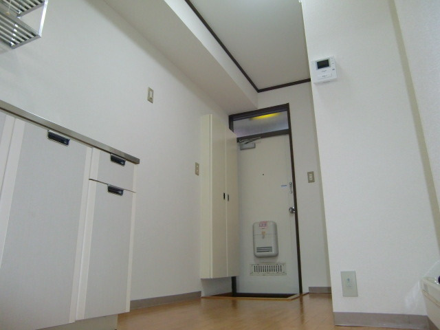 リバーサイドの玄関