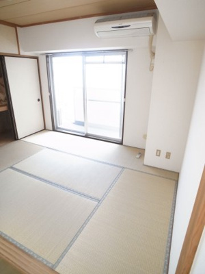 【内装】 | MOMO12千葉中央 | お布団？ベッド？