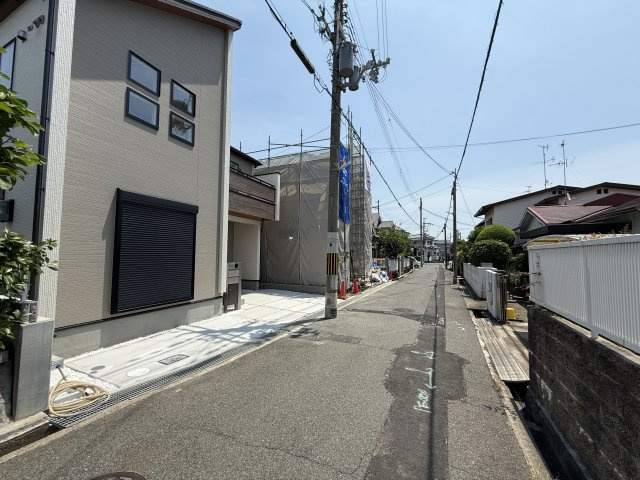 北野田　新築分譲住宅　全２区画の前面道路含む現地写真