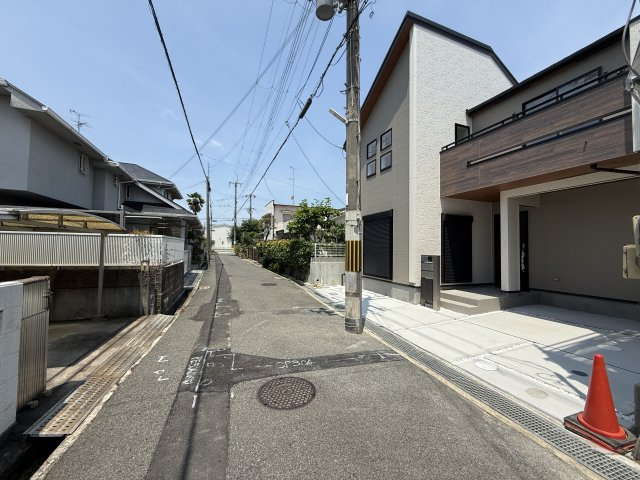 北野田　新築分譲住宅　全２区画の前面道路含む現地写真