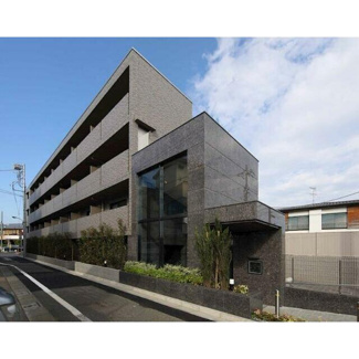 【外観】 | 鉄筋コンクリート造のがっちりとした建物。