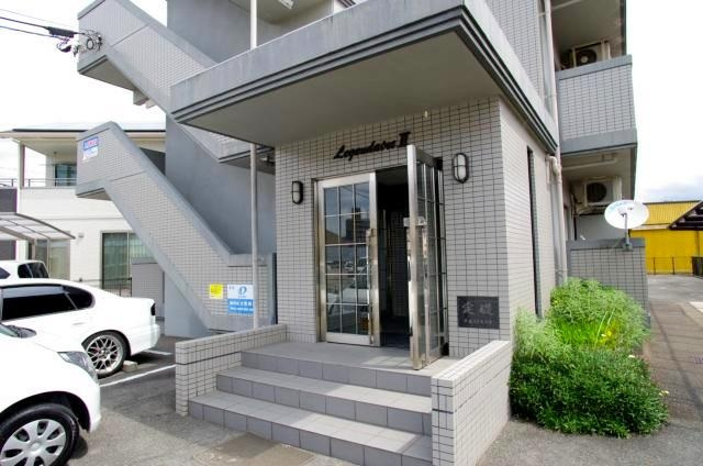 レジャンデールⅡの外観|おしゃれな外観です