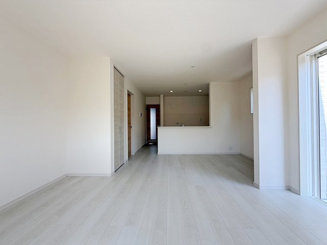 岸和田市今木町2期　新築一戸建の居間・リビング