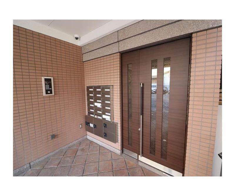 オズコート神戸本山のエントランス