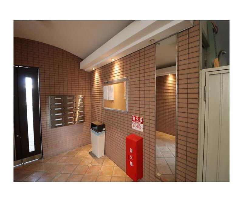 オズコート神戸本山のロビー