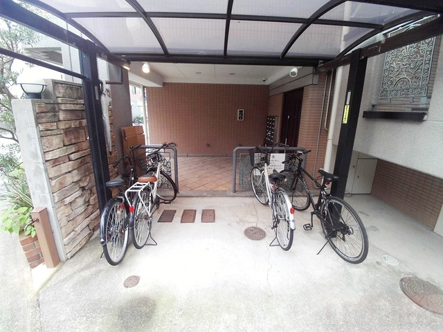 オズコート神戸本山のその他共用部分|駐輪場