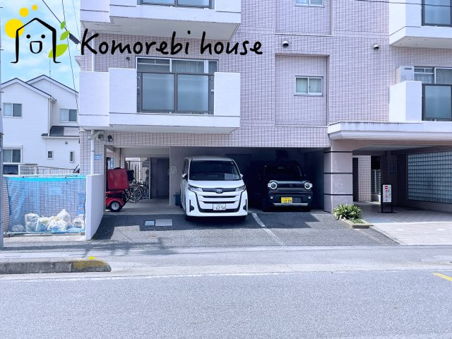 グラン・ドムール北上尾の駐車場|駐車場があるので、車を買う予定の方も安心です