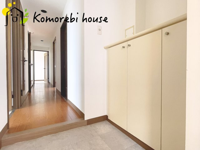 グラン・ドムール北上尾の玄関|ゆったりとした玄関です