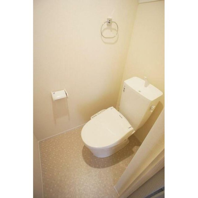 【トイレ】 | ポラリス中村橋 | 温水洗浄便座。