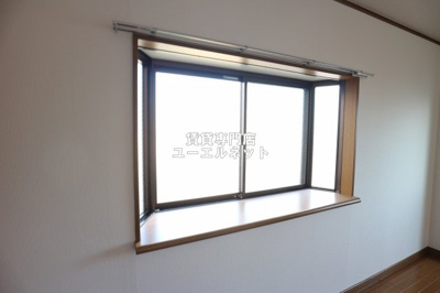 【設備】 | メゾンドボヌール | 出窓