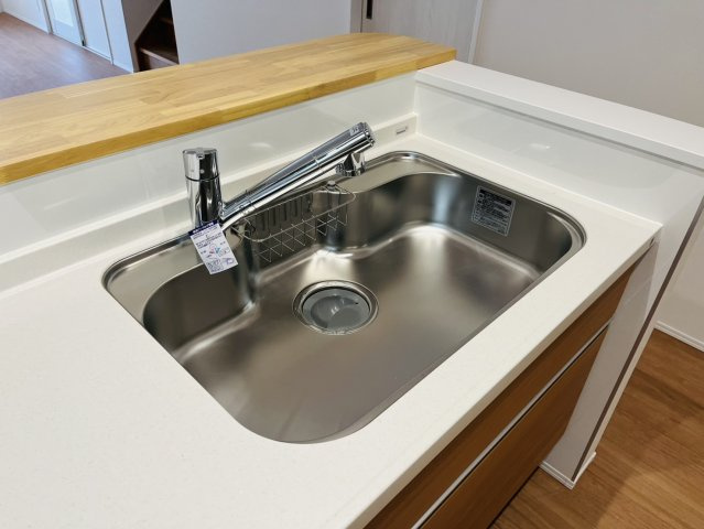 東海市中央町6丁目65-3『仲介手数料無料』新築戸建てのキッチン