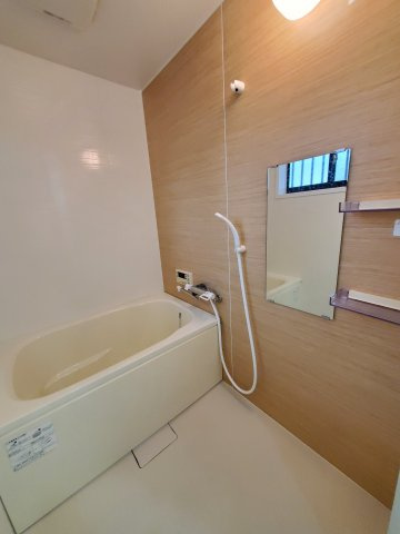 東大阪市長栄寺　中古戸建の浴室