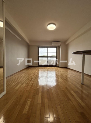 【居間・リビング】 | リバーサイド岡田