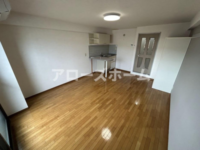 【居間・リビング】 | リバーサイド岡田