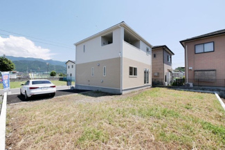 【外観】 | 甲府市里吉2丁目 新築戸建 全2棟2号棟 オール電化 整形地