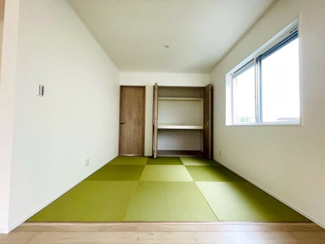 【商談中】ダイマルタウン　羽島郡笠松町北及第７　全３区画分譲の和室|一室あると便利な和室は、ご来客時はもちろん、お子様のお昼寝や遊び場、寝室としてもご利用いただけます。