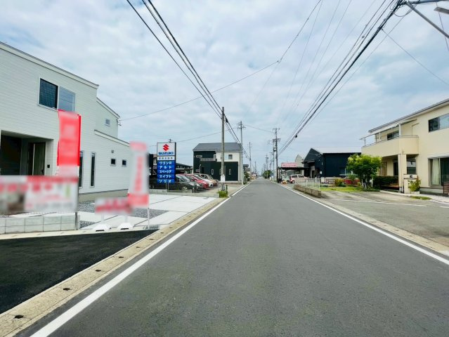 【商談中】ダイマルタウン　羽島郡笠松町北及第７　全３区画分譲の前面道路含む現地写真|■前面道路　■ヤマダ不動産　株式会社リライフ　
■夢のマイホーム購入をフルサポートします！