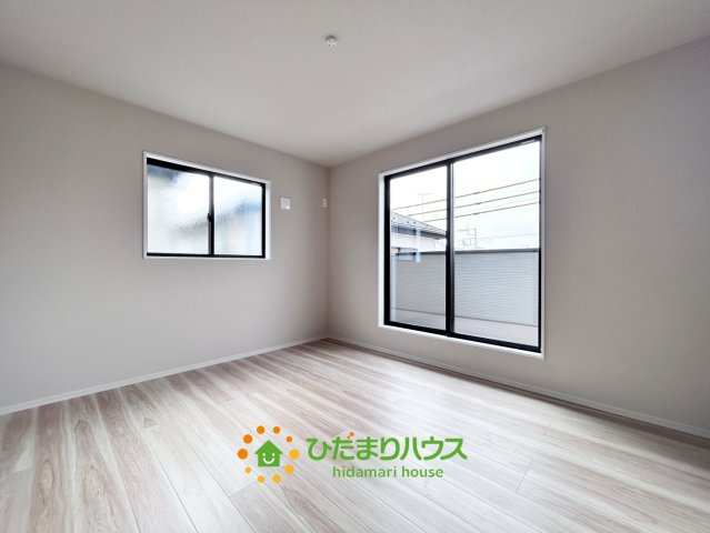 久喜市本町10期　新築一戸建て　01　リガーレの洋室|仕事や趣味のお部屋にもオススメ！