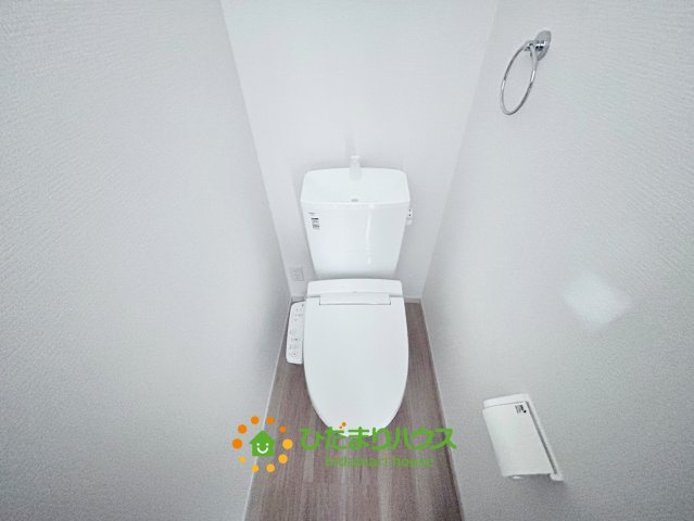 久喜市本町10期　新築一戸建て　01　リガーレのトイレ|使いたい汰民具がかぶっても安心！2つのトイレ完備！