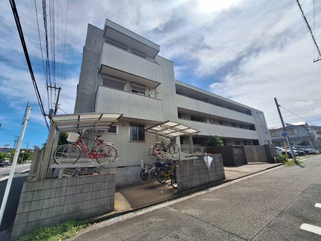 エストレーラの外観