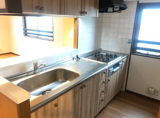 熊本市中央区水前寺１丁目の賃貸マンションのキッチン