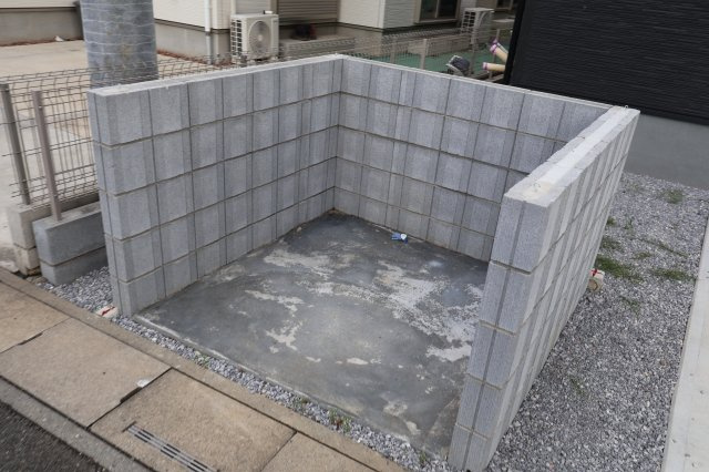 【その他】 | 《仲介手数料無料》岩槻区大字南辻31-2(1号棟)新築一戸建てリーブルガーデン | ゴミ置場は1号棟の前にあります。
撮影日 2025年10月27日 14:20 曇り