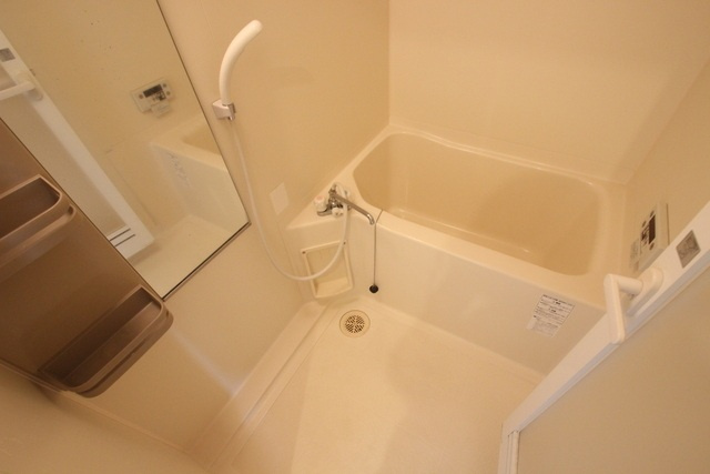 ＲＥＳＩＤＥＮＣＥ西宮三篠町公園の浴室|お風呂で日々の疲れを落としましょう