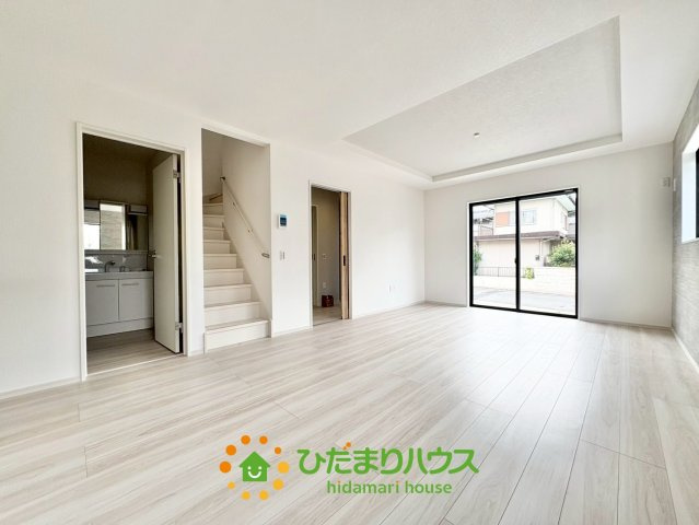久喜市本町10期　新築一戸建て　02　リガーレの居間・リビング|2025/9/19　撮影