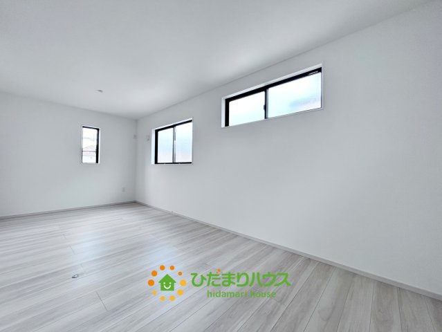 久喜市本町10期　新築一戸建て　02　リガーレの寝室