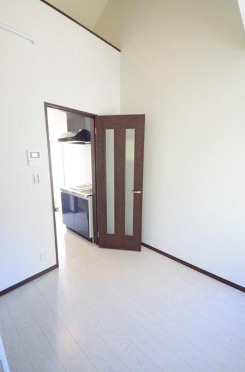 神奈川県横浜市磯子区杉田　一棟アパートのその他