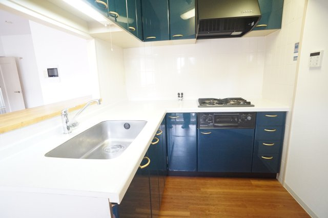 ロータリー宝塚南口のキッチン