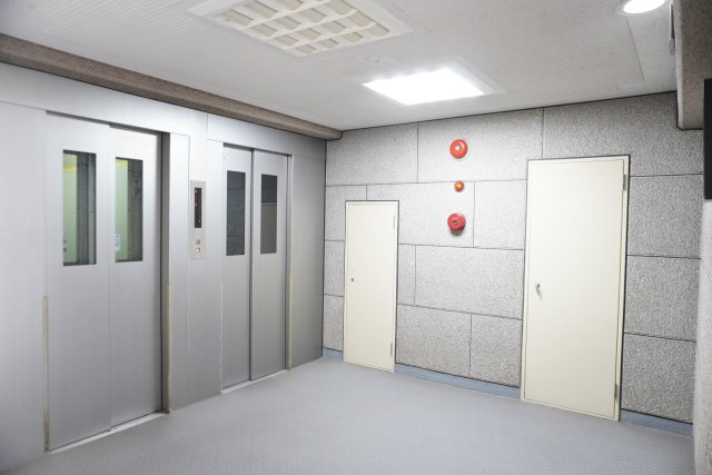 越谷スカイハイツB棟のその他共用部分|エレベーター