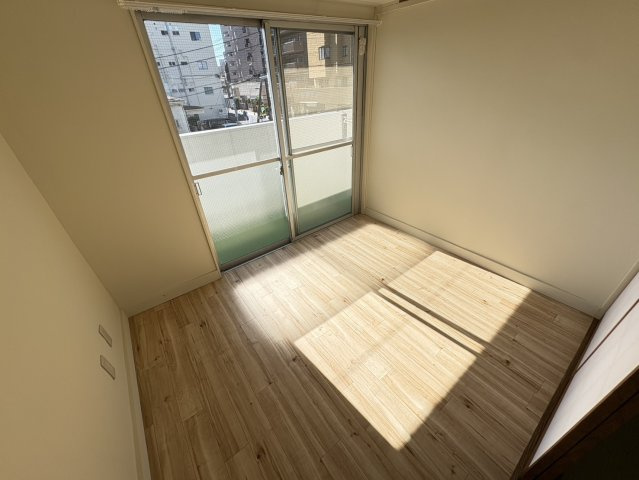 第一シャトー鴻ノ台の居間・リビング