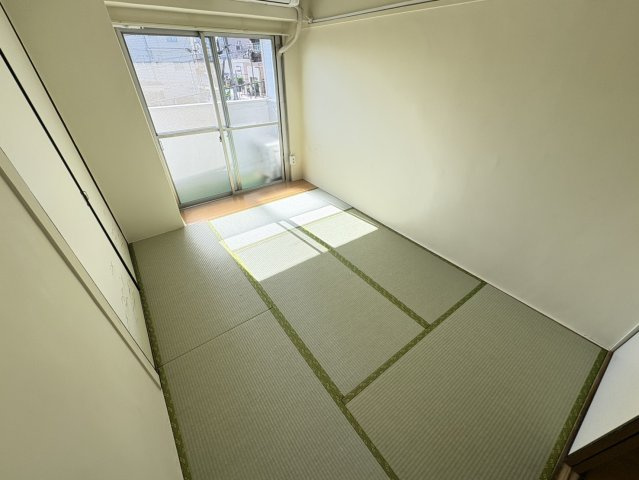 第一シャトー鴻ノ台の和室