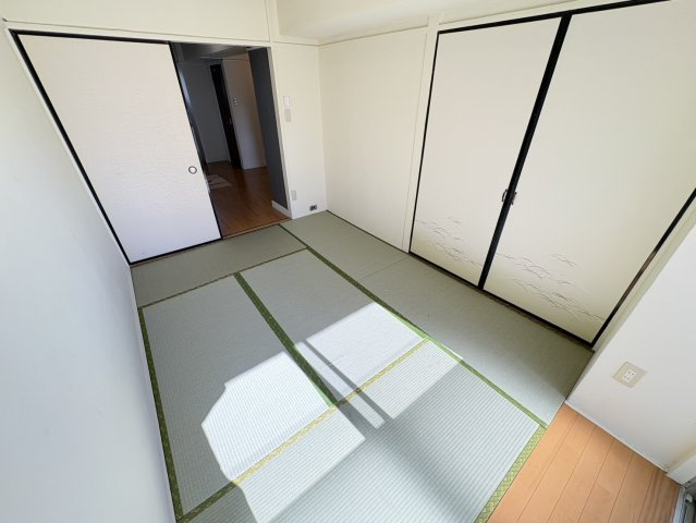 第一シャトー鴻ノ台の和室