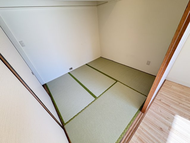 第一シャトー鴻ノ台の和室