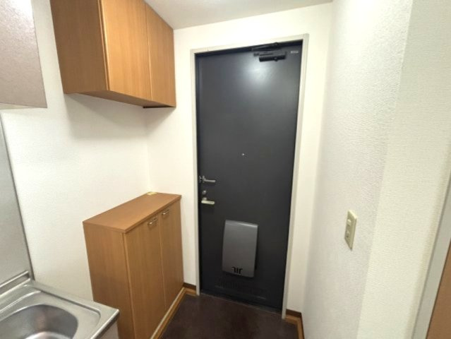 フルール岡本の玄関