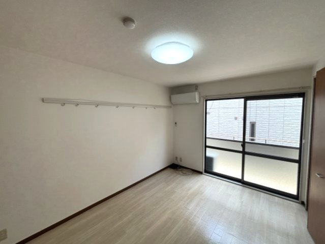 フルール岡本の居間・リビング
