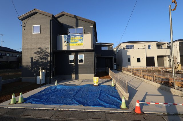 《仲介手数料無料》岩槻区大字岩槻503(1号棟)新築一戸建てリーブルガーデンの外観|撮影日 2025年10月17日 16:20 晴れ