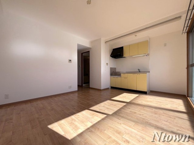 【居間・リビング】 | フィオーレレジデンス | おしゃれなリビングです